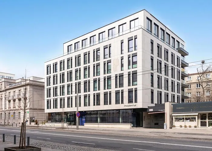 Bank Polski City Center Apartment With Parking By Lion Apartments